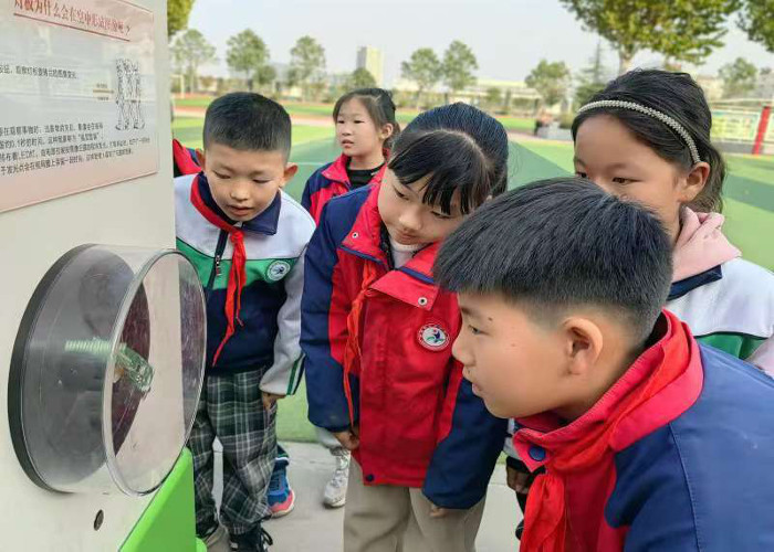 走进科学世界    开启智慧大门