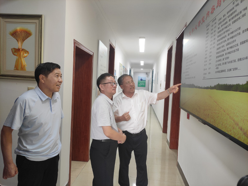 河南省科协副主席郝立新莅临新乡调研科普工作