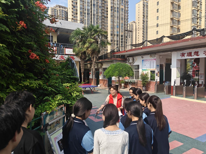 辉县民族小学科普11.png